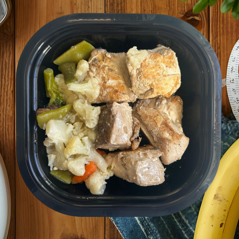 BONITO CON VERDURAS SALTEADAS Y BONIATO