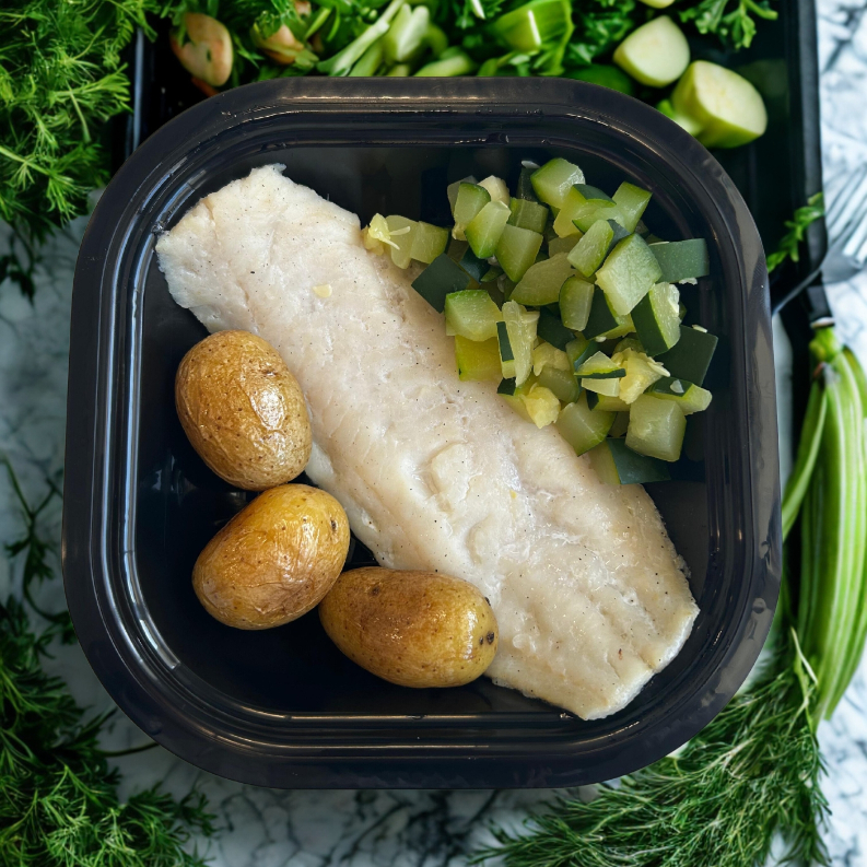 MERLUZA CON PATATA COCIDA Y CALABACIN